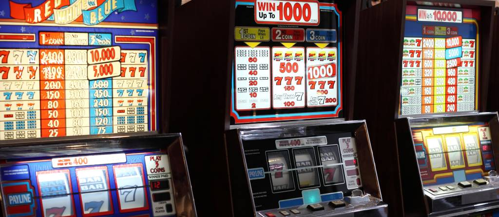 Ohio Gambling Raids Seize Nine Machines, Cash.